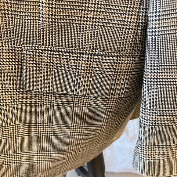 Collection Corneliani Sak’s Sport Coat - Picture 13 of 16
